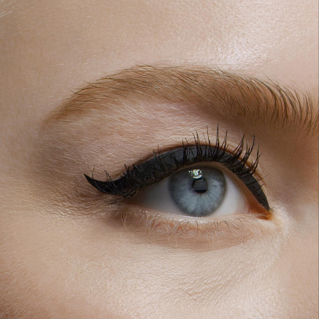 L’Oréal Paris Matte Signature Waterproof Felt Tip Eyeliner 01 Black